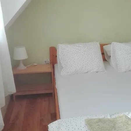 بيت خشبي Apartamenty, Pokoje, Noclegi, 